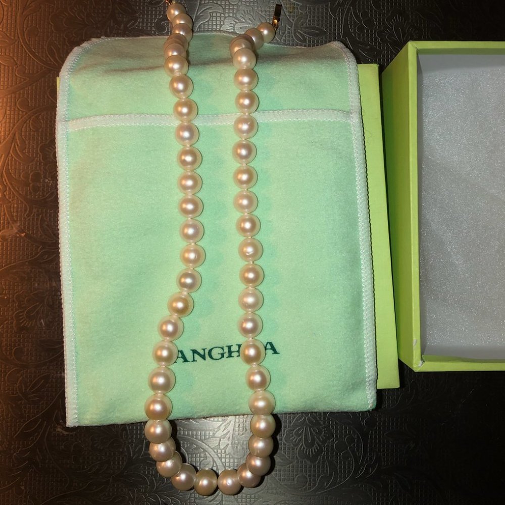 Fanghua Freshwater Pearls